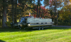 2004 crest 250 Sport Pontoon w/trailer
