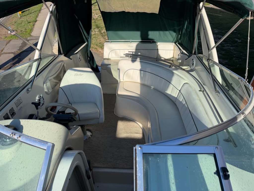 1999 rinker V 270 1999 rinker V 270